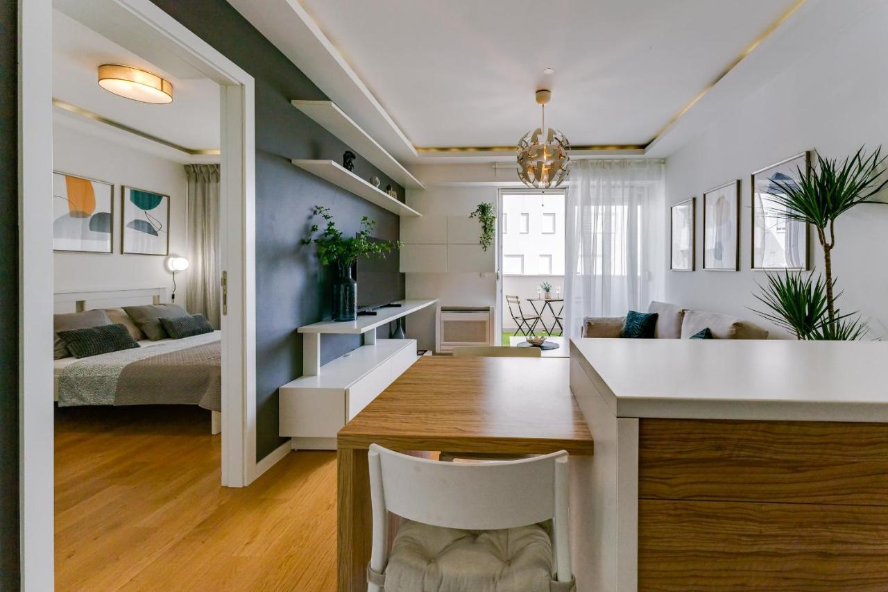 Apartment Lux 1- With Garage And Balcony *