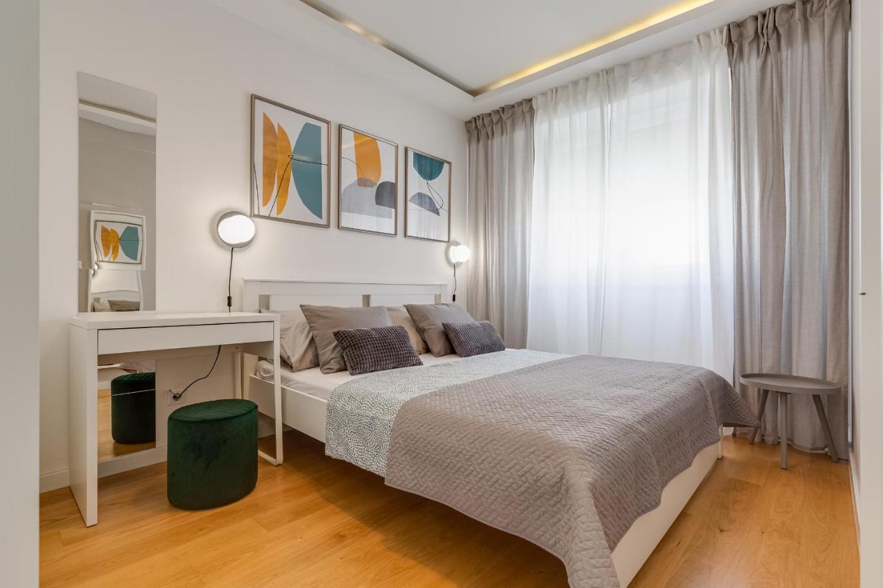 Lux 1- With Garage And Balcony Zadar